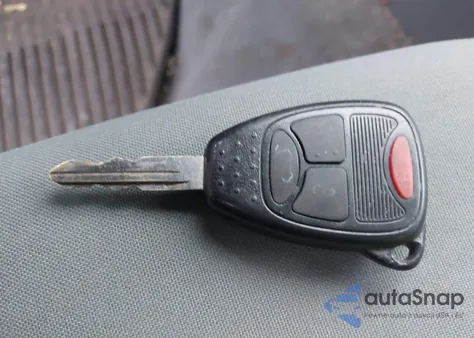 2006 Jeep Liberty Sport from USA, damaged, VIN 1J4GL48K06W150306